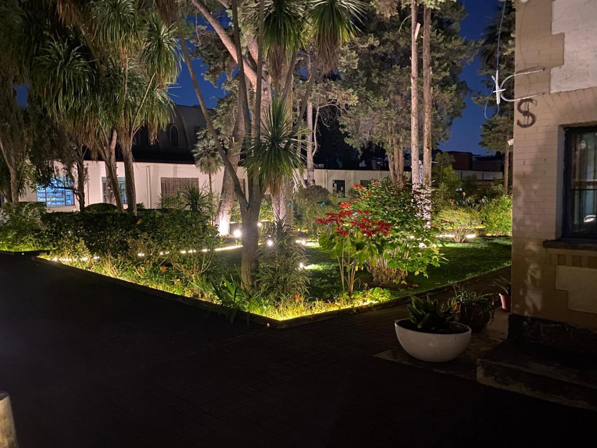 Hotel Express Quinta Soledad Mexico City Ngoại thất bức ảnh