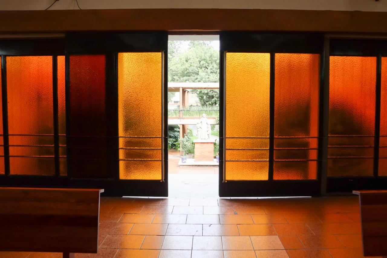 Hotel Express Quinta Soledad Mexico City Ngoại thất bức ảnh
